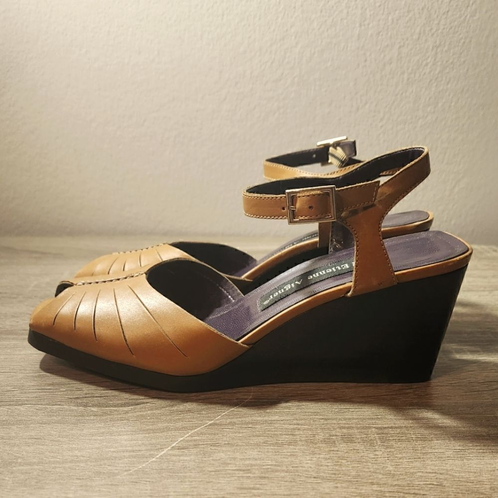 ETIENNE AIGNER SCHEME WOMEN'S SANDALS BROWN COLOR SIZE 6 1\2 LEATHER UPPER.